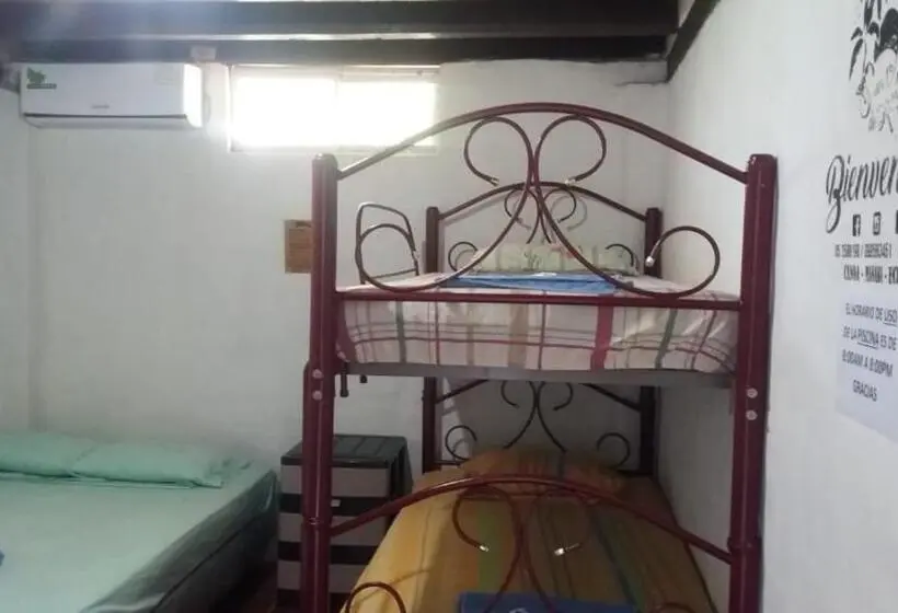 سوئیت جونیور خانوادگی, Hostal San Andrés De K Noa