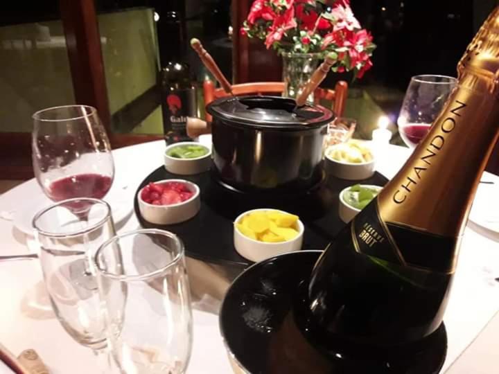 スタンダードルーム, Harmonia Gru