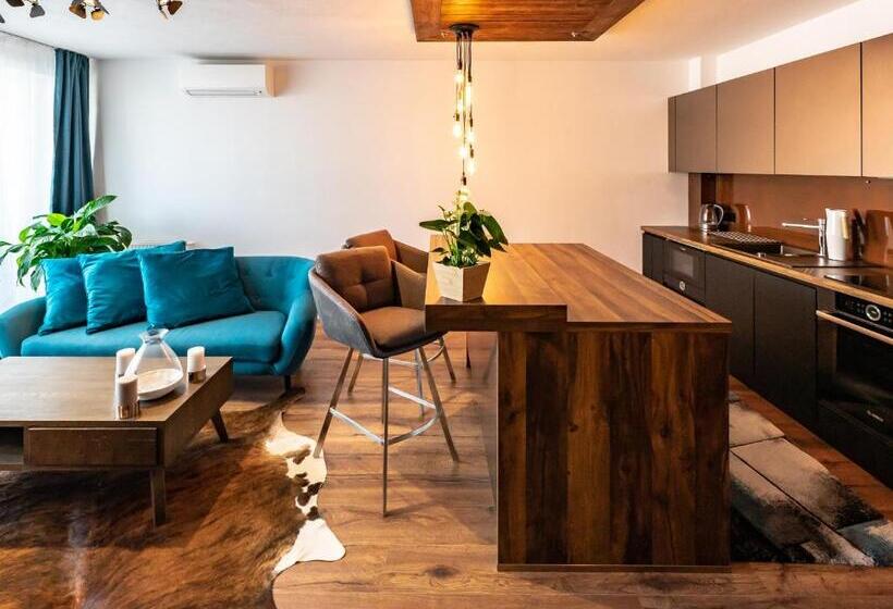 1 Szobás Apartman Erkéllyel, More Than Accommodation