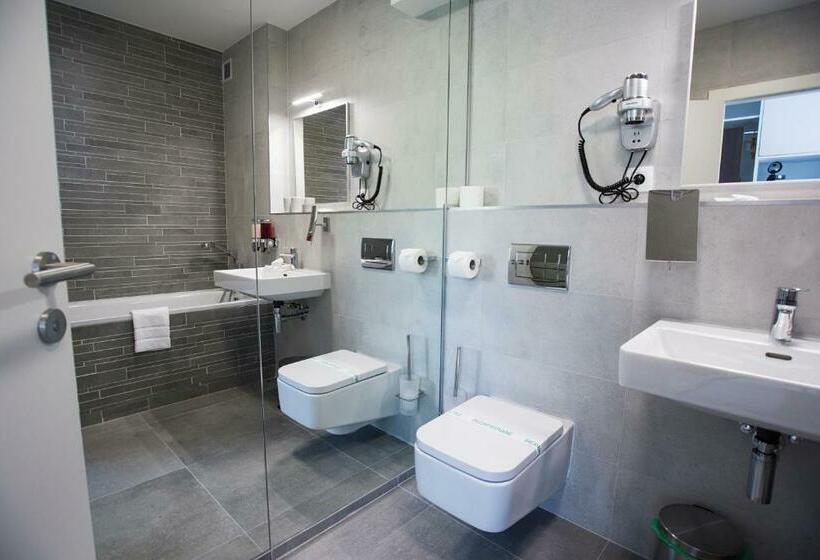 Business szoba, More Than Accommodation