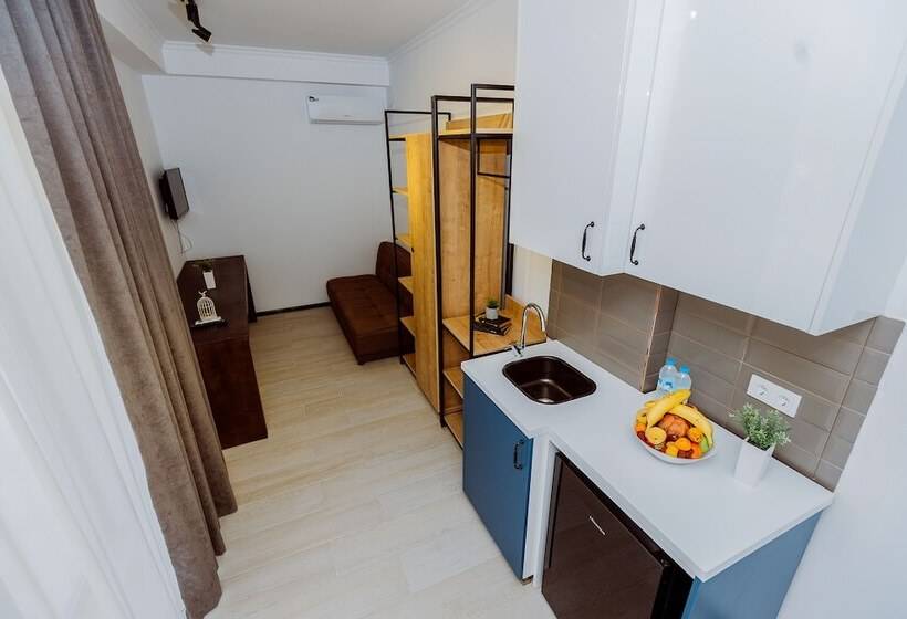 غرفة ديلوكس مطلّة علي البحر, Roshe By Mgzavrebi