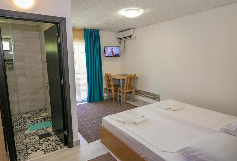 غرفة قياسية, Casa Amur