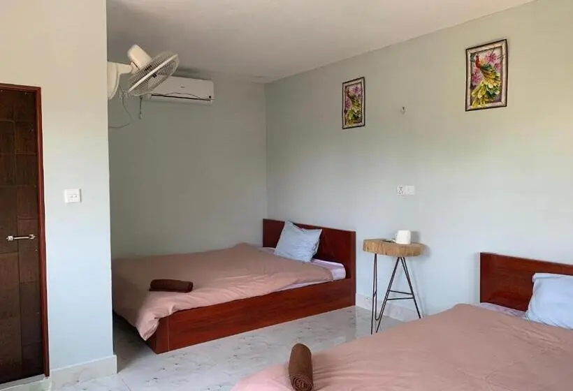 デラックスルーム, The Small Guest House