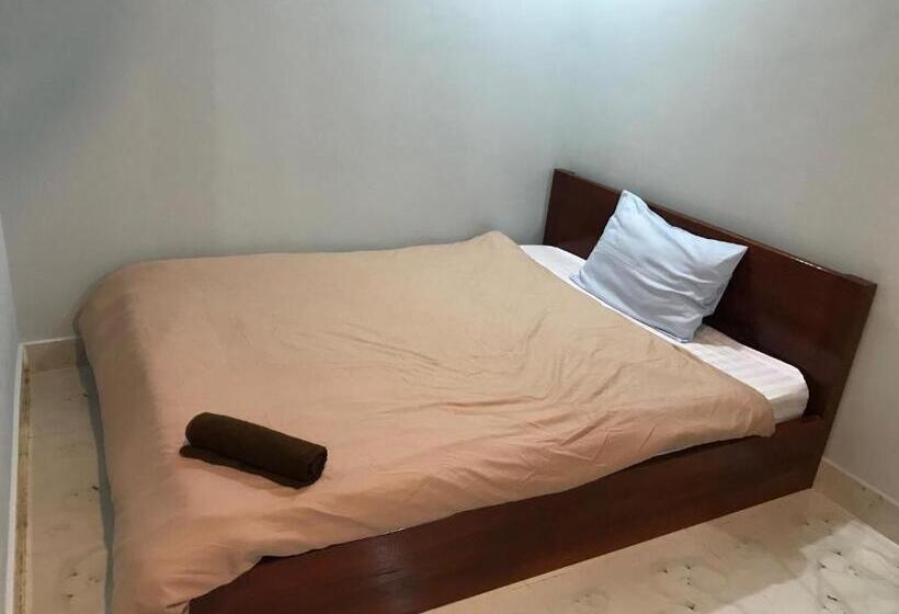 اتاق استاندارد یک تخته با بالکن, The Small Guest House