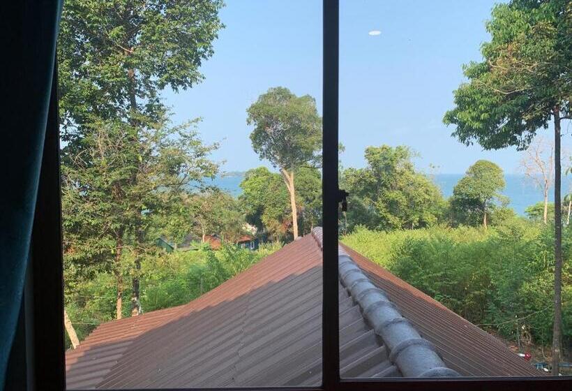 اتاق استاندارد یک تخته با بالکن, The Small Guest House