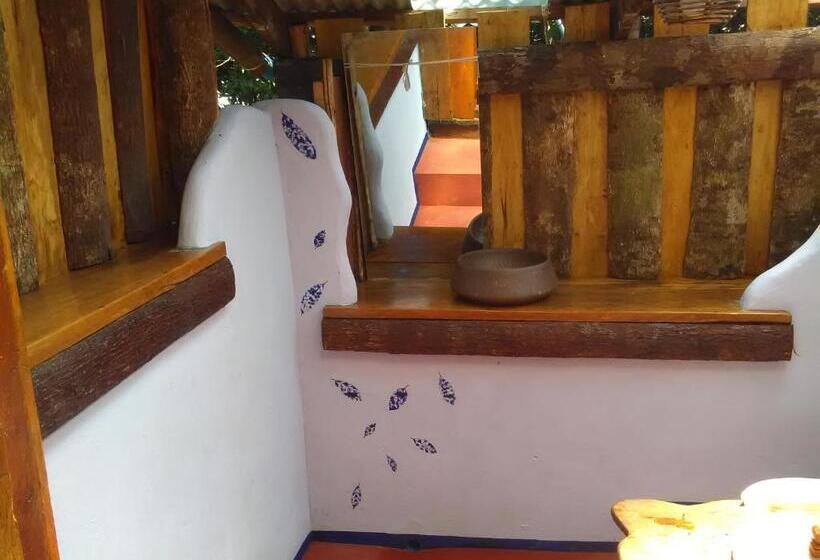 家庭洋房, Lonely Beach