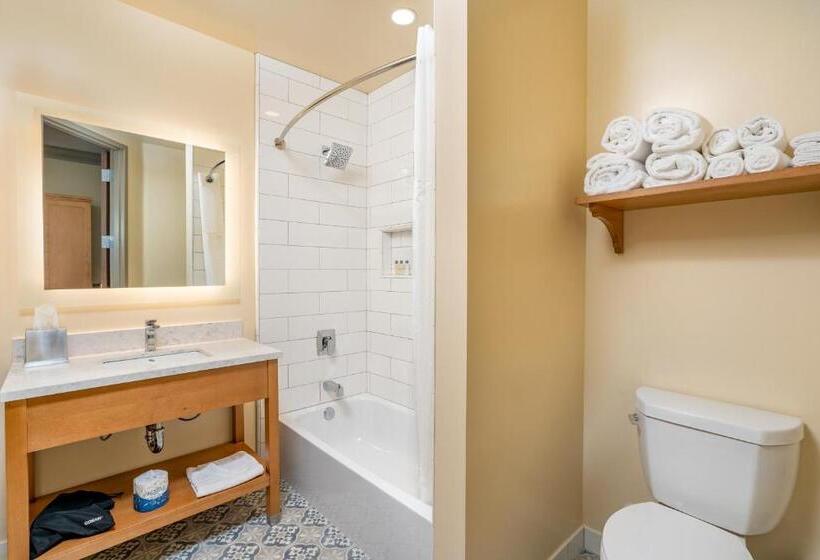 Номер Стандарт Адаптированный для Инвалидов, The Agrarian Hotel; Best Western Signature Collection
