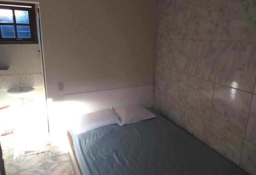 经济型三人房间, Pousada Atobá Bertioga