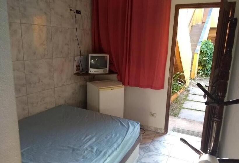 经济型三人房间, Pousada Atobá Bertioga