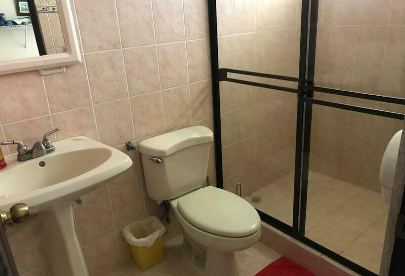 اتاق استاندارد چهار تخته, Casa Del Suizo