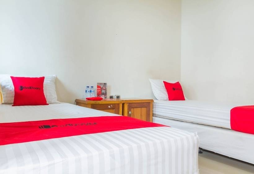 Номер Стандарт, Reddoorz Near Pasar Pagi Cirebon 2