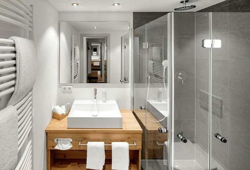 اتاق استاندارد, Kuhberg