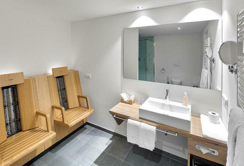 اتاق استاندارد برای معلولان, Kuhberg