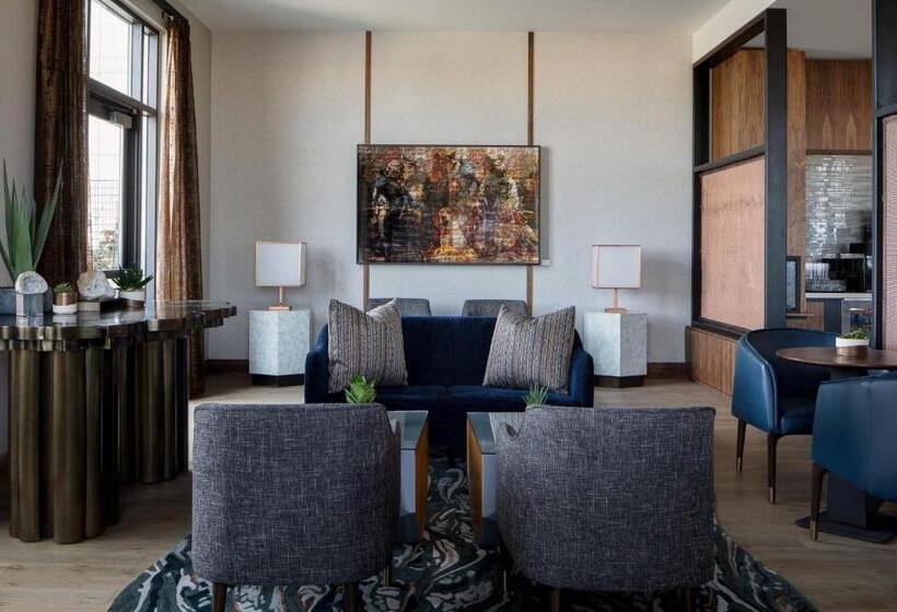 Quarto Clube Cama King, Odessa Marriott Hotel & Conference Center