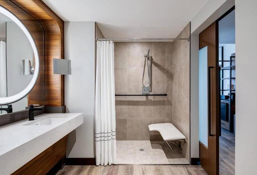 スタンダードシティビュールーム, Odessa Marriott Hotel & Conference Center