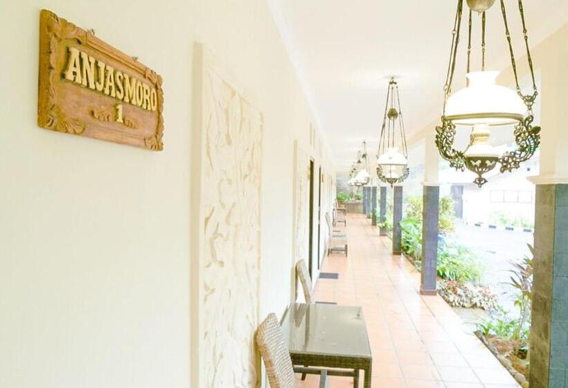 行政房间, Pendopo 45 Resort