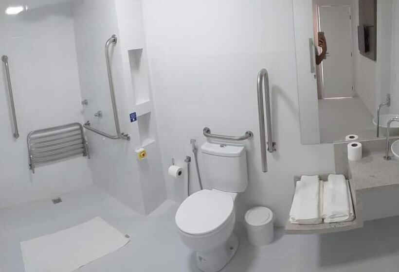 اتاق استاندارد برای معلولان, Transcar Suites
