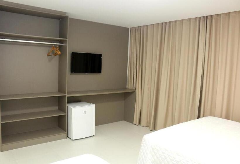 اتاق کلاسیک سه تخته, Transcar Suites