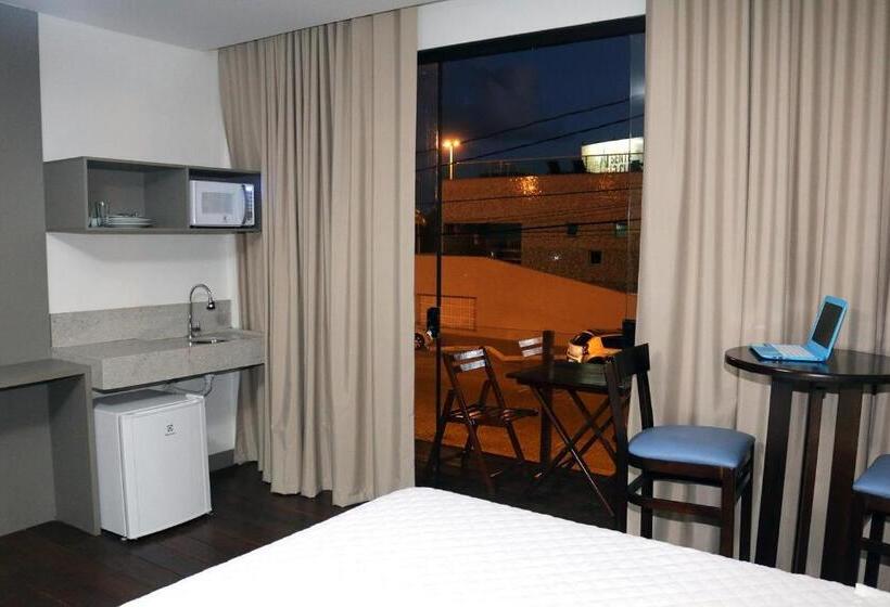 اتاق لوکس با بالکن, Transcar Suites