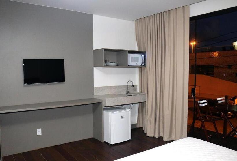 اتاق لوکس با بالکن, Transcar Suites