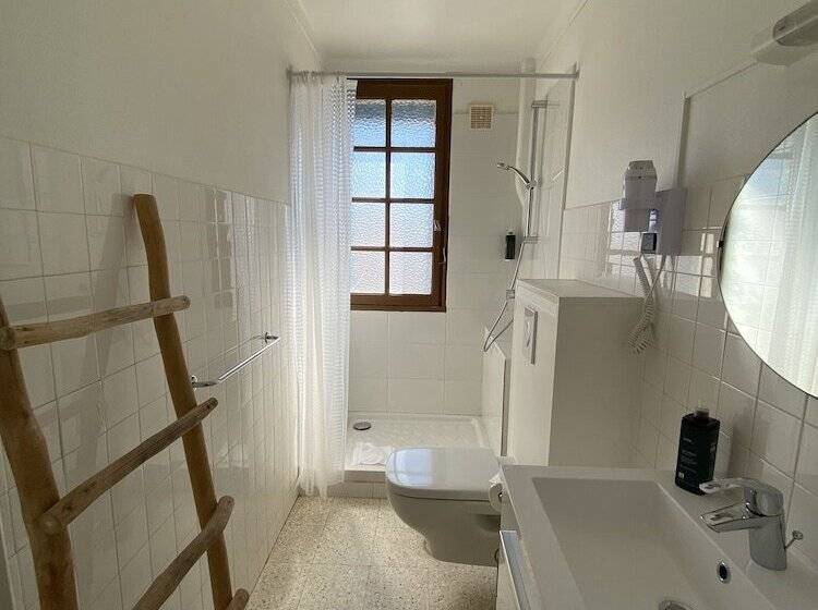 اتاق استاندارد, Le Neptune En Camargue