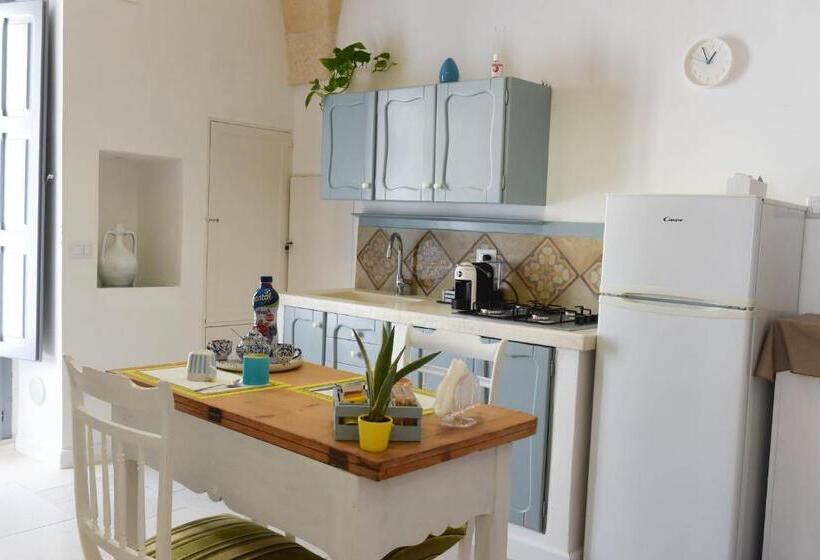 Номер Deluxe с Балконом, Casa Mida   Guest House
