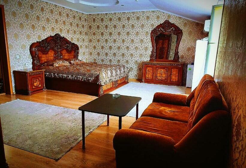 سوییت, De Marco