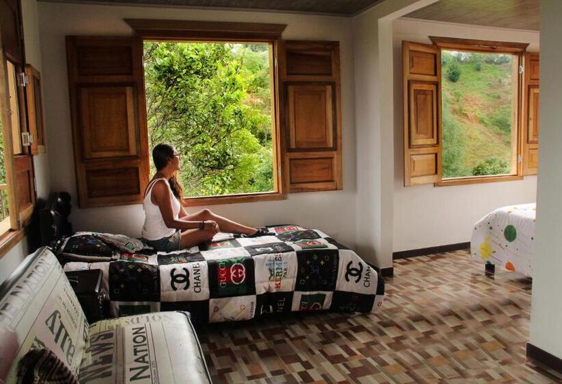 スタンダード４人部屋, Eco Hotel El Columpio