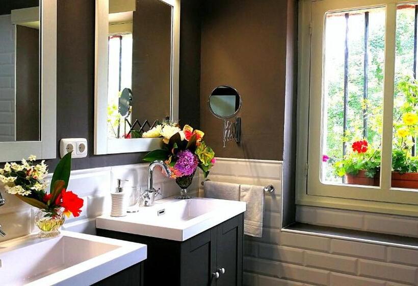 Номер Стандарт, Hostal Palacio Jaureguia