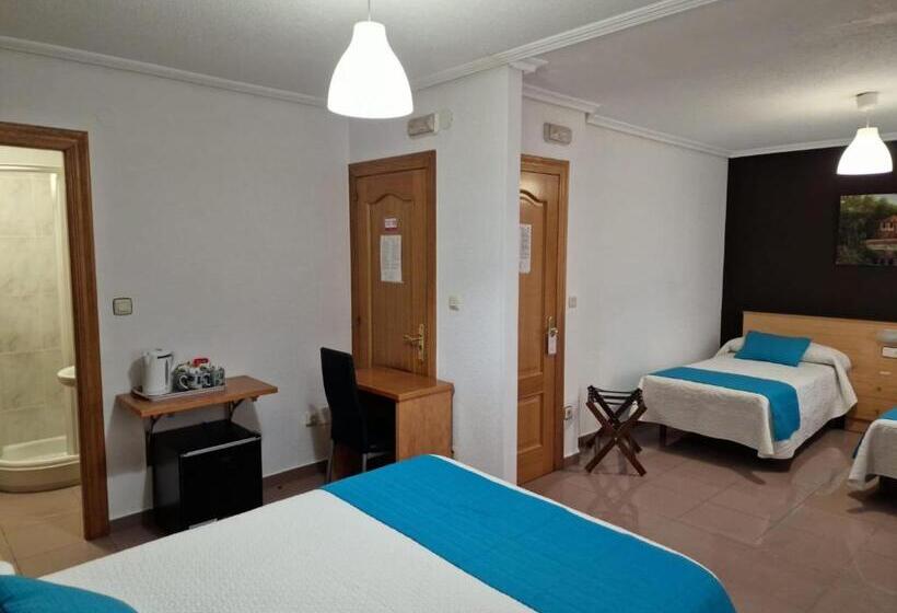 Четырехместный Номер Стандарт, Hostería Vistapark