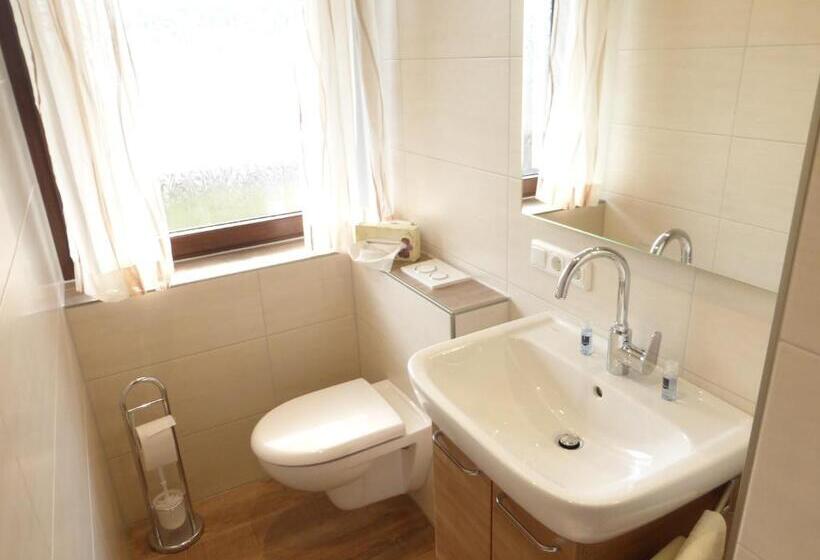 Номер Стандарт, Gasthof Hammerschmiede