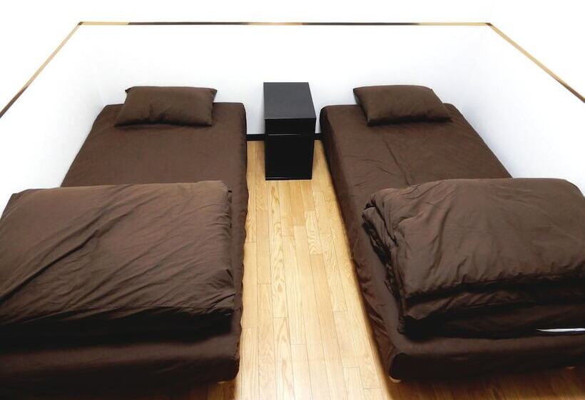 اتاق استاندارد با سرویس بهداشتی مشترک, Space Ajito