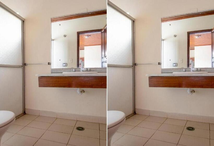 غرفة قياسية فردية, New Anápolis