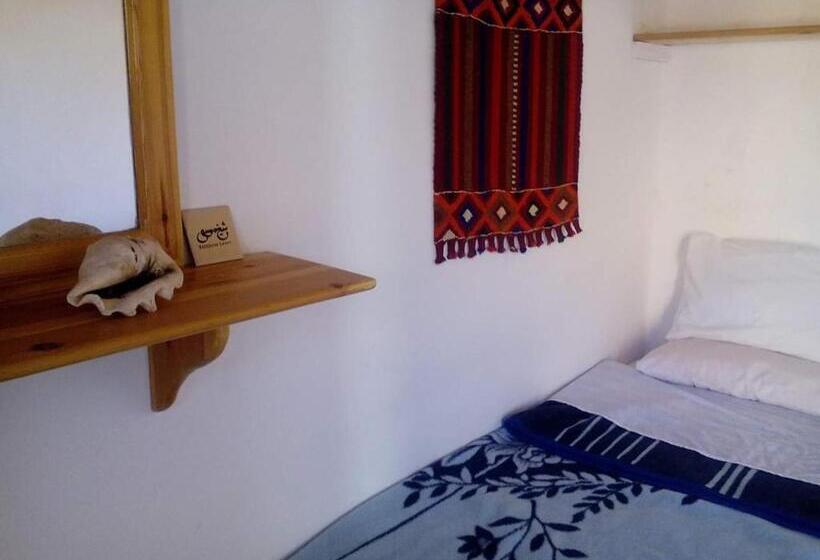 اتاق استاندارد با سرویس بهداشتی مشترک, Sheikh Mousa Bedouin Camp