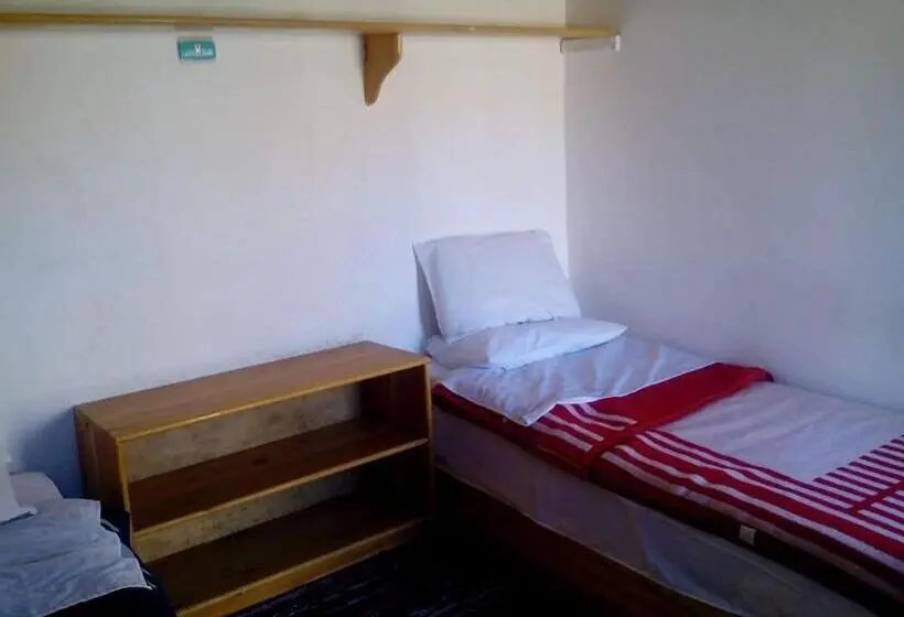 اتاق استاندارد با سرویس بهداشتی مشترک, Sheikh Mousa Bedouin Camp