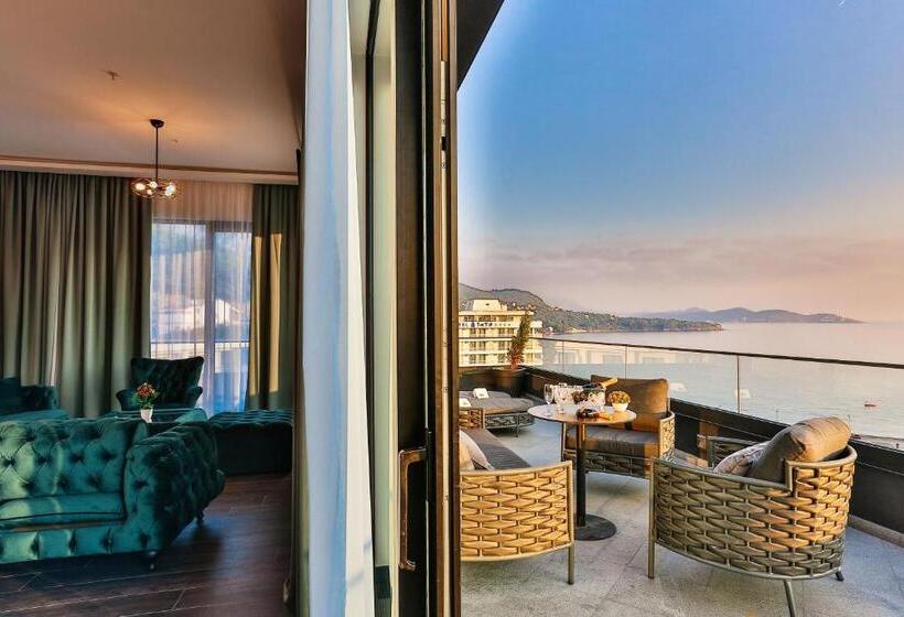 سوئیت پرزیدنت, Del Medio