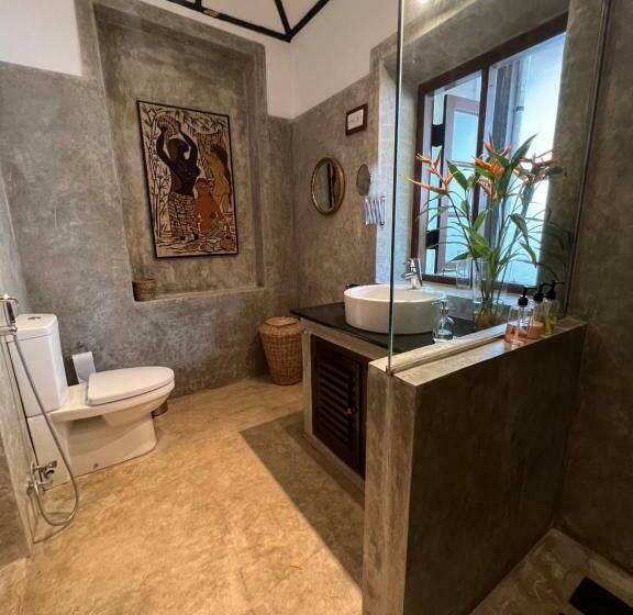 スタンダードルーム, Rosyth Estate House