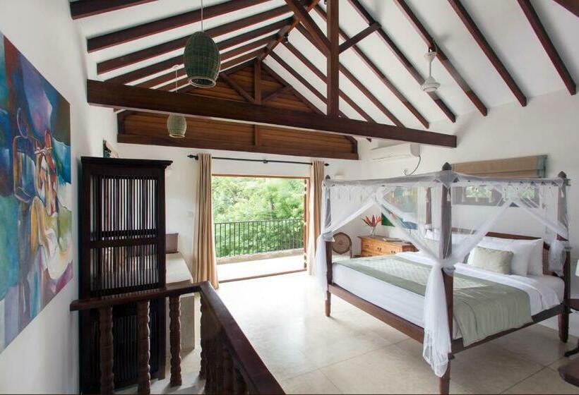 デラックスルーム, Rosyth Estate House