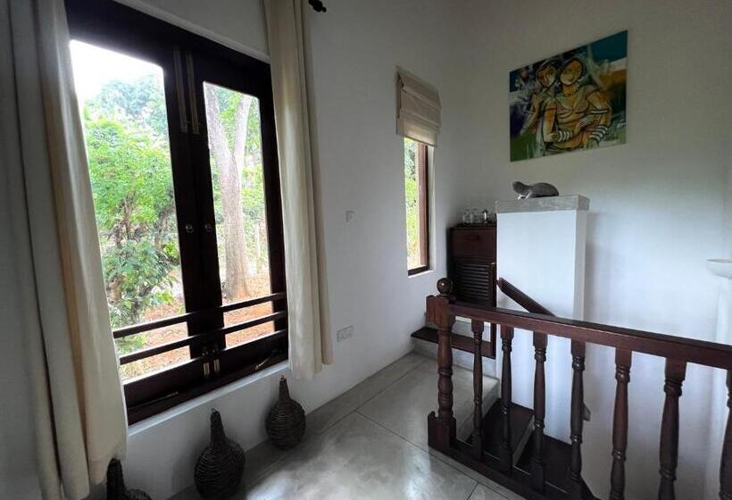 バルコニー付スイート, Rosyth Estate House