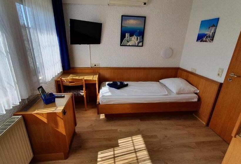 Номер Стандарт Индивидуальный, Prestige Bistro & Pension