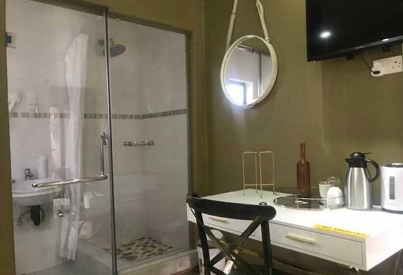 اتاق استاندارد, Luxlusive Guest House