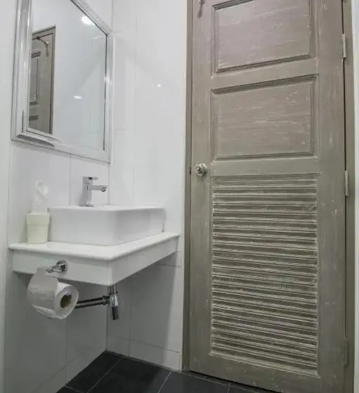 Standard Szoba, เดอะคอร์เนอร์ The Corner