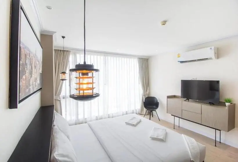 Családi Suite, เดอะคอร์เนอร์ The Corner