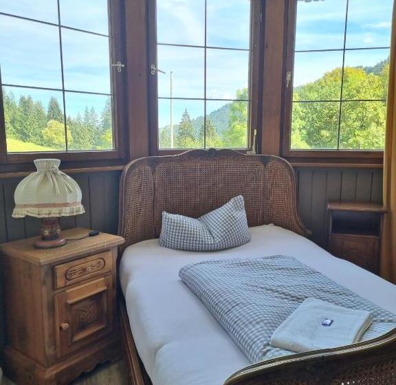 חדר סטנדרט, Almagmach