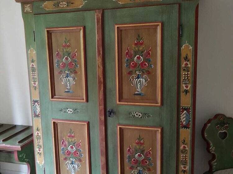 חדר סטנדרט, Almagmach