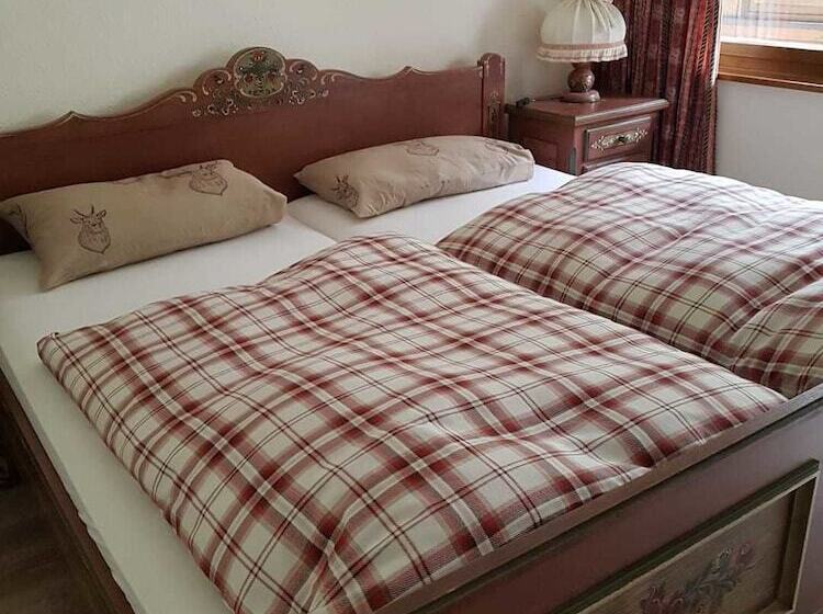 חדר סטנדרט, Almagmach