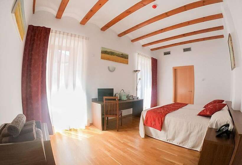 标准间, Palacio Barón De Andilla