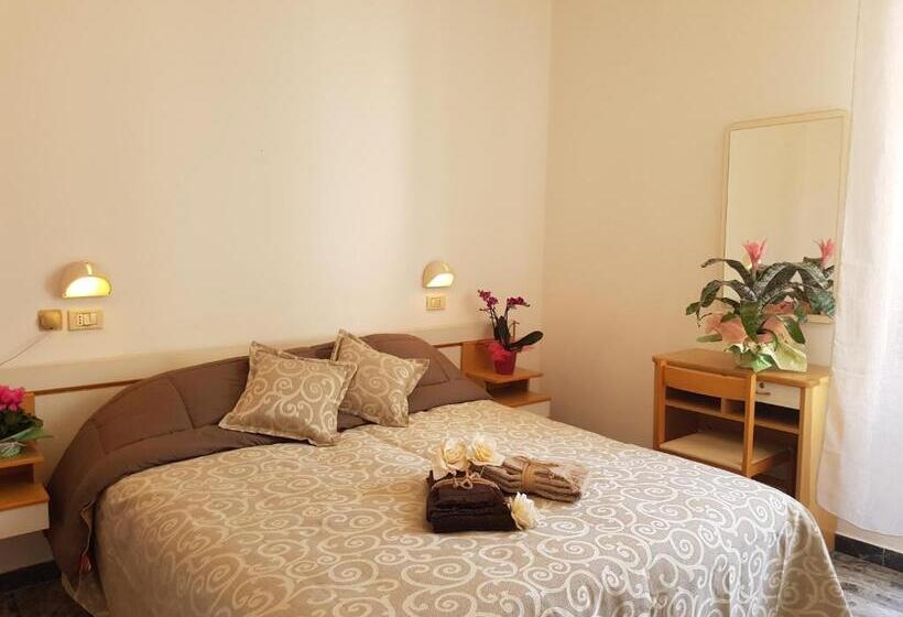 اتاق استاندارد با بالکن, Romantica