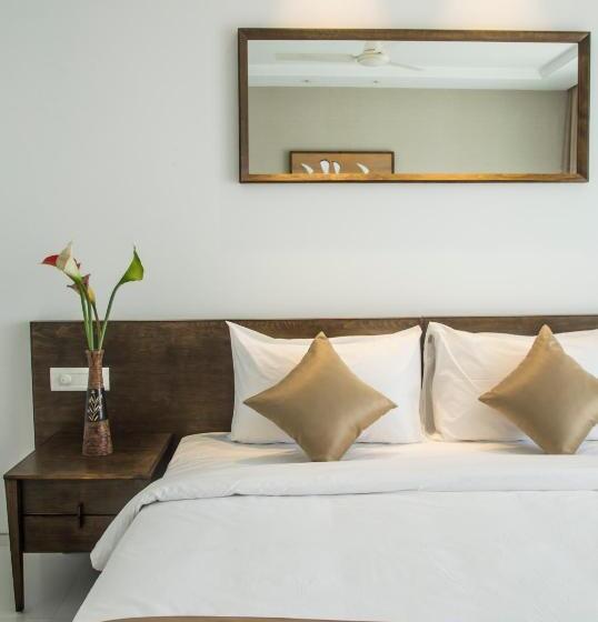 2 Bedroom Suite, Kent Baywatch Suites