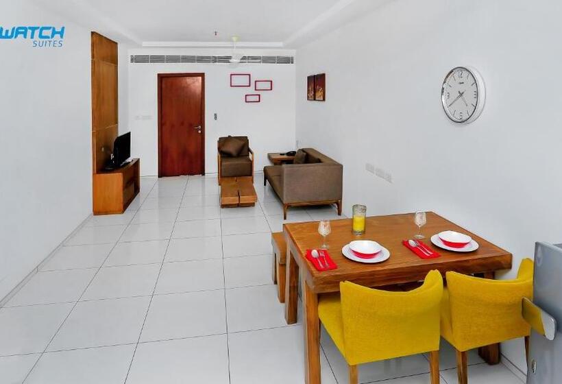 Suite with lake view, Kent Baywatch Suites